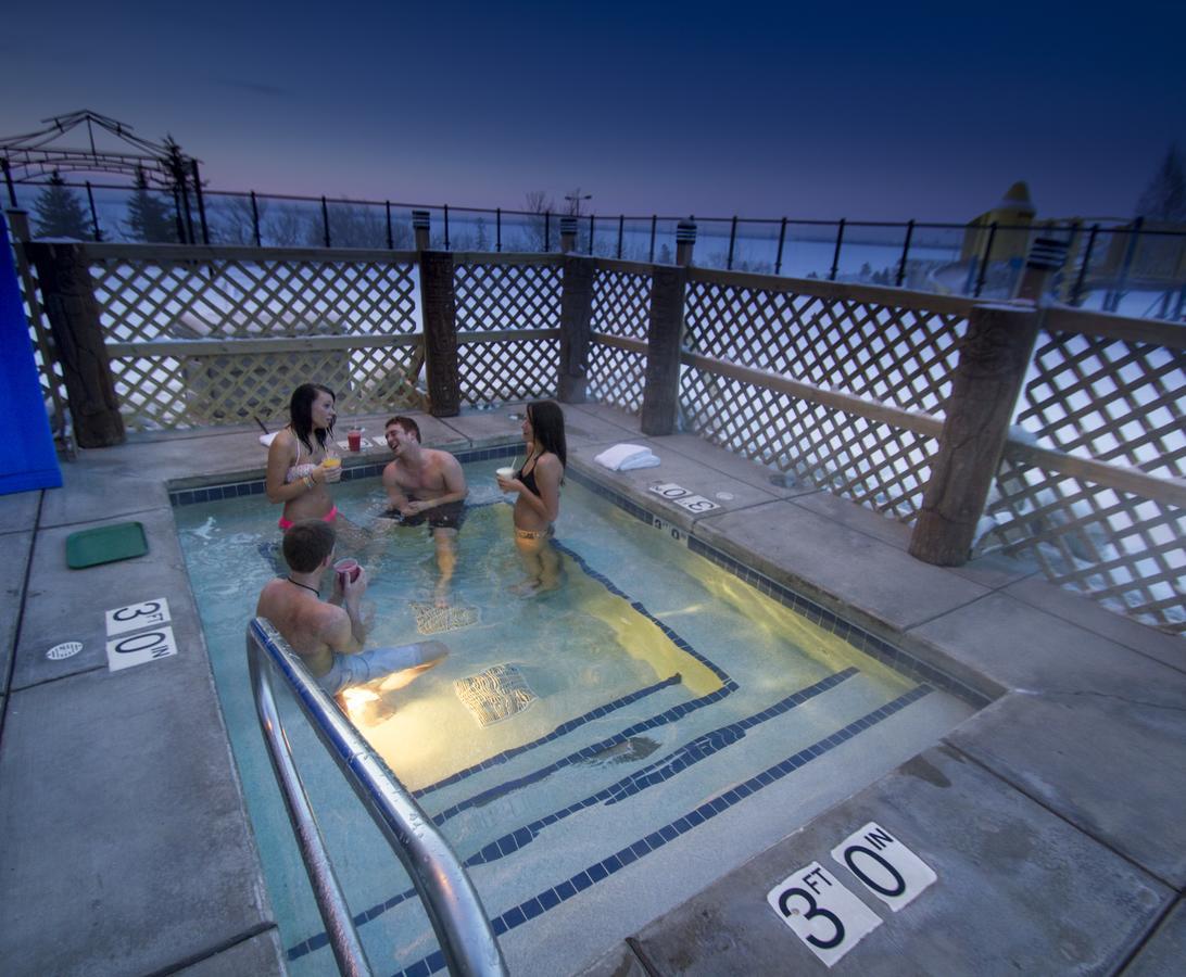 Edgewater Waterpark Duluth Exterior foto